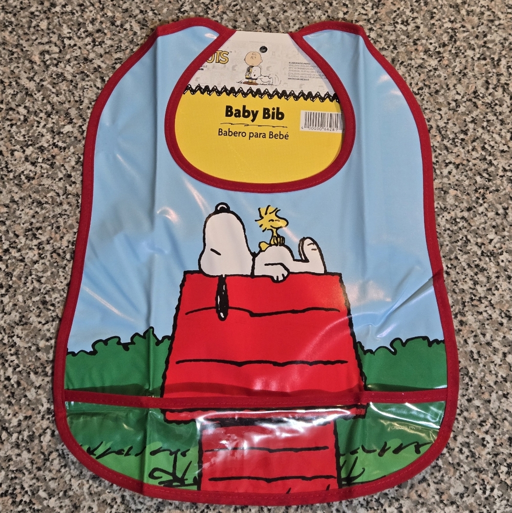 🍒🍒 Peanuts: Snoopy & Woodstock Bib - Red, Blue, and Green